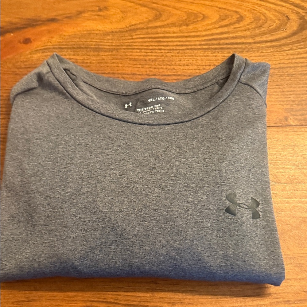 Under Armour Men's Short Sleeve Gray Tee
